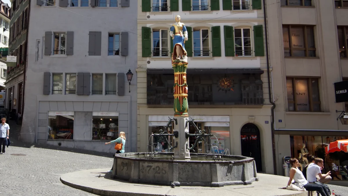 Fontaine de la justice de la Palud
